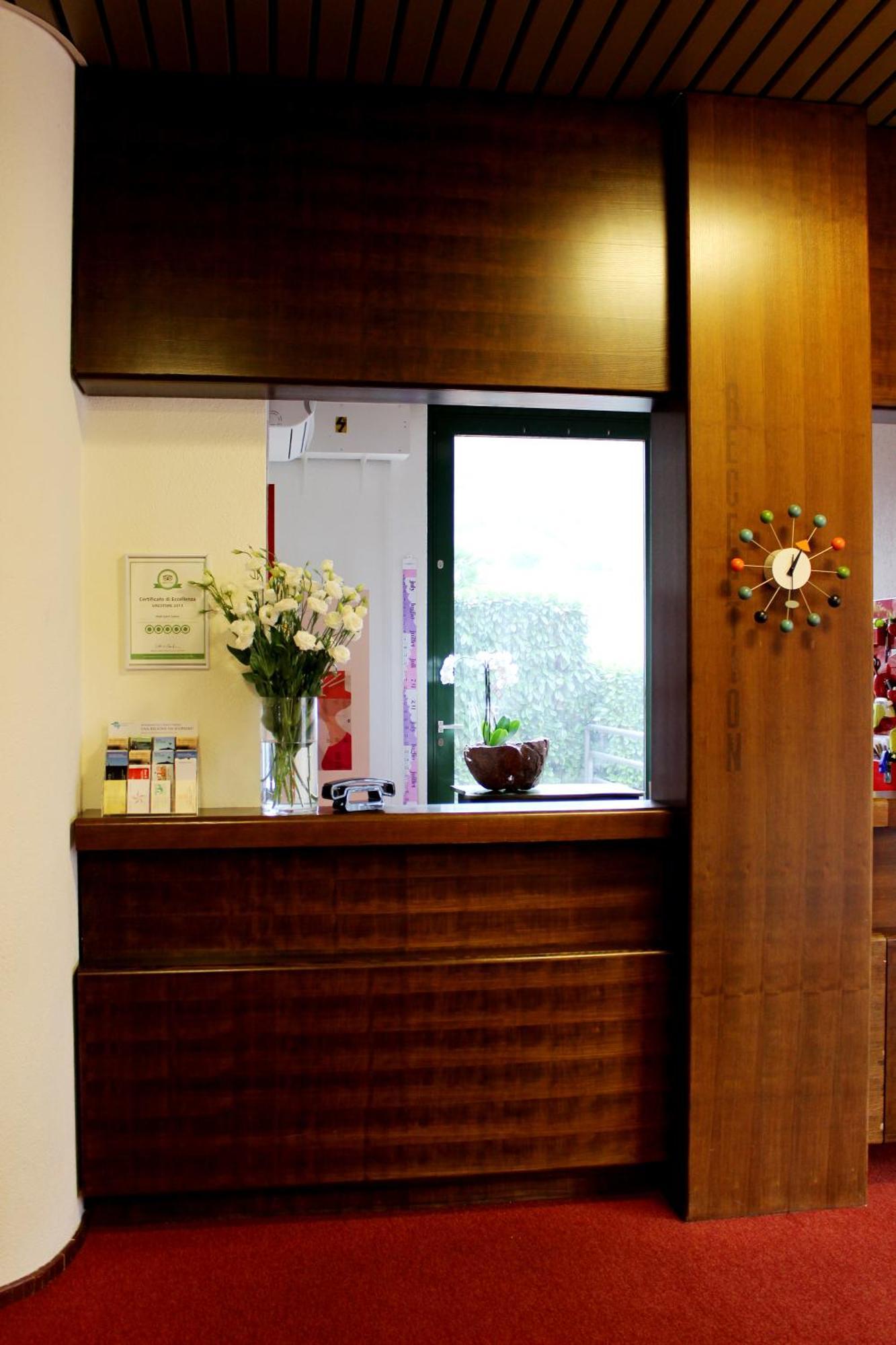 Hotel Garni Centro Киасо Екстериор снимка