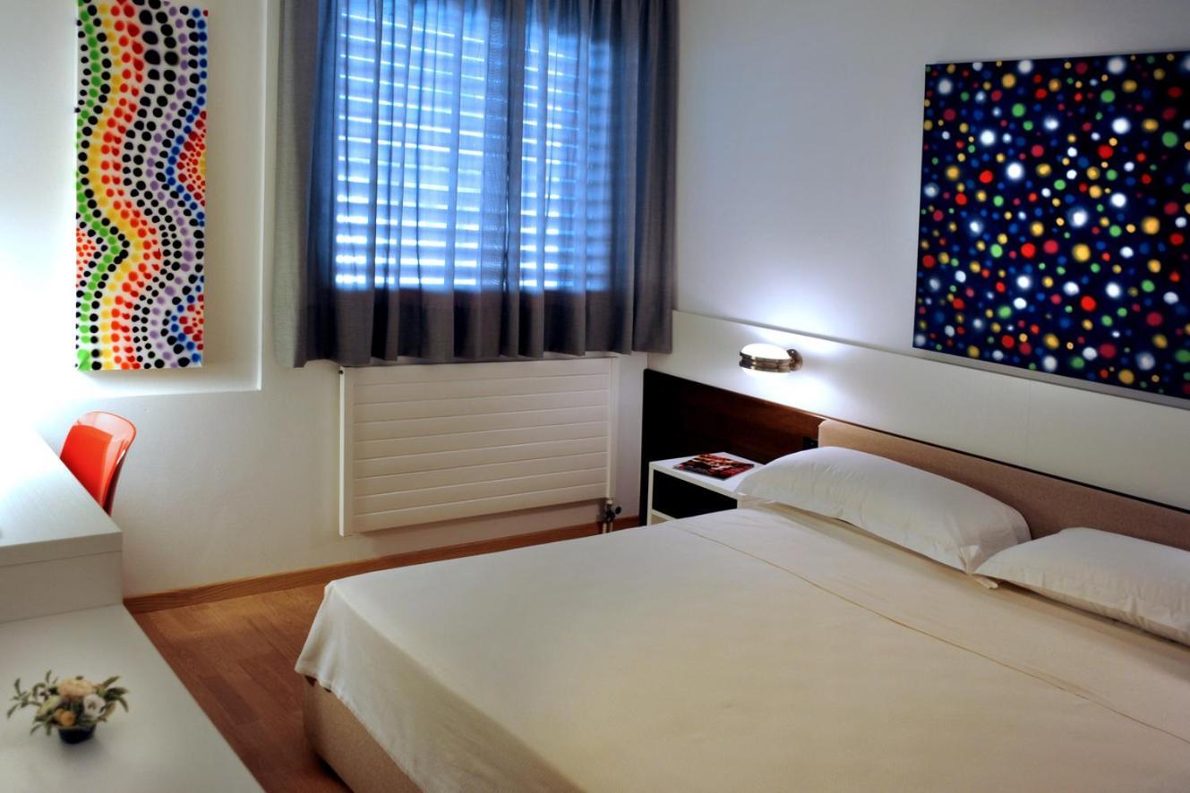 Hotel Garni Centro Киасо Стая снимка